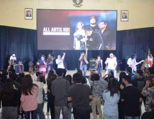 small_35bpip-roadshow musik
