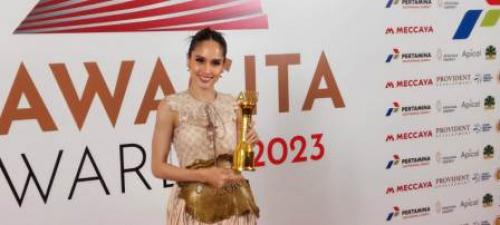 small_42cintalauranawacitaawrads