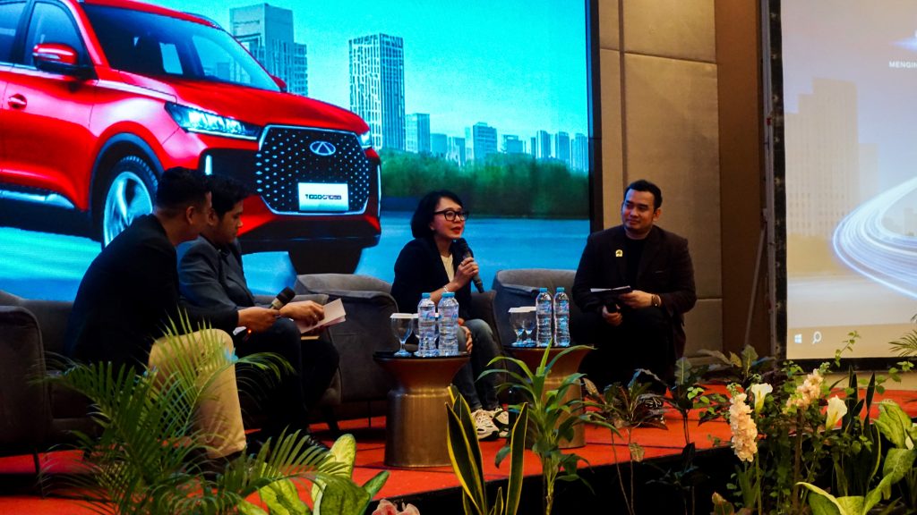 Menginap di Waringin Hospitality, Bawa Pulang Mobil Chery Tiggo Cross Premium!
