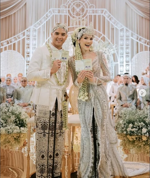 Sumber : https://www.instagram.com/thebridedept/p/DK9KKEBSCDR/?img_index=1