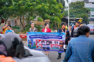 Peringati Hari Perhubungan Nasional, KAI Commuter Ajak Disiplin di Perlintasan Sebidang